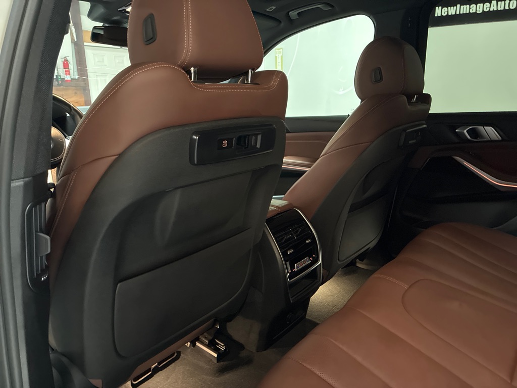 Photo 19 of this BMW X5