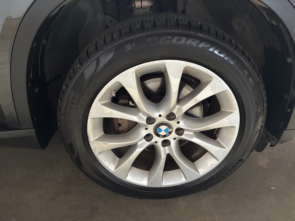 Photo 15 of this BMW X5