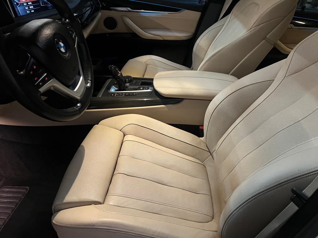 Photo 13 of this BMW X5