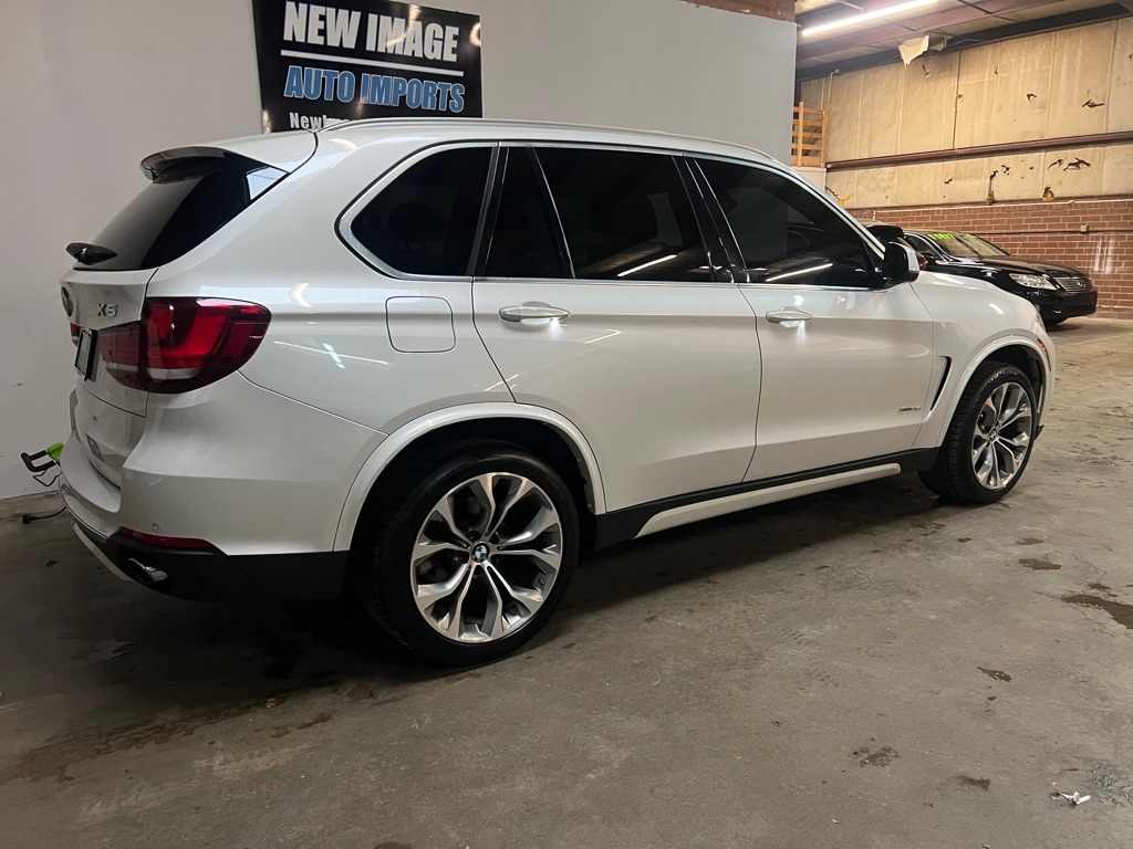 Photo 4 of this BMW X5
