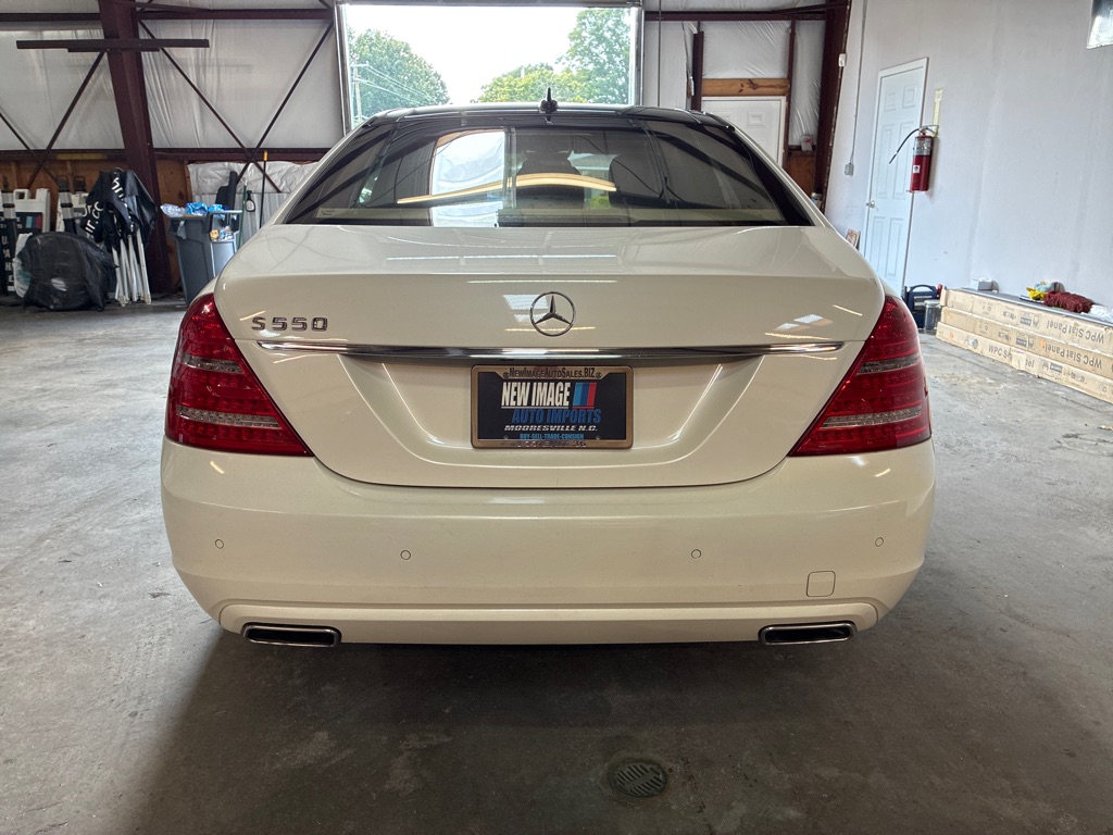 Photo 10 of this MERCEDES-BENZ S-CLASS