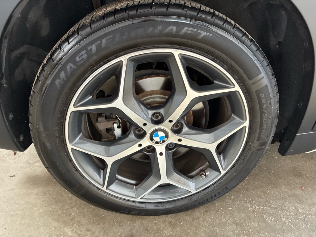 Photo 31 of this BMW X1