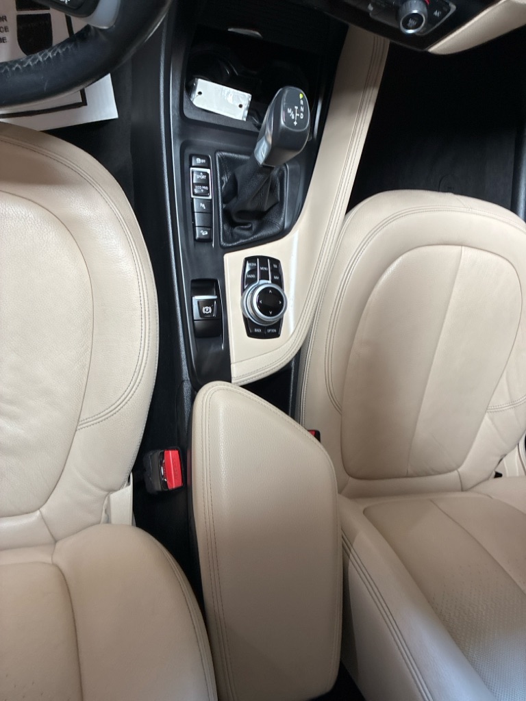 Photo 16 of this BMW X1