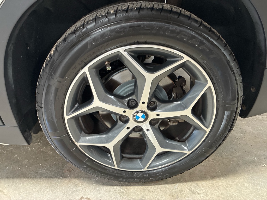 Photo 30 of this BMW X1