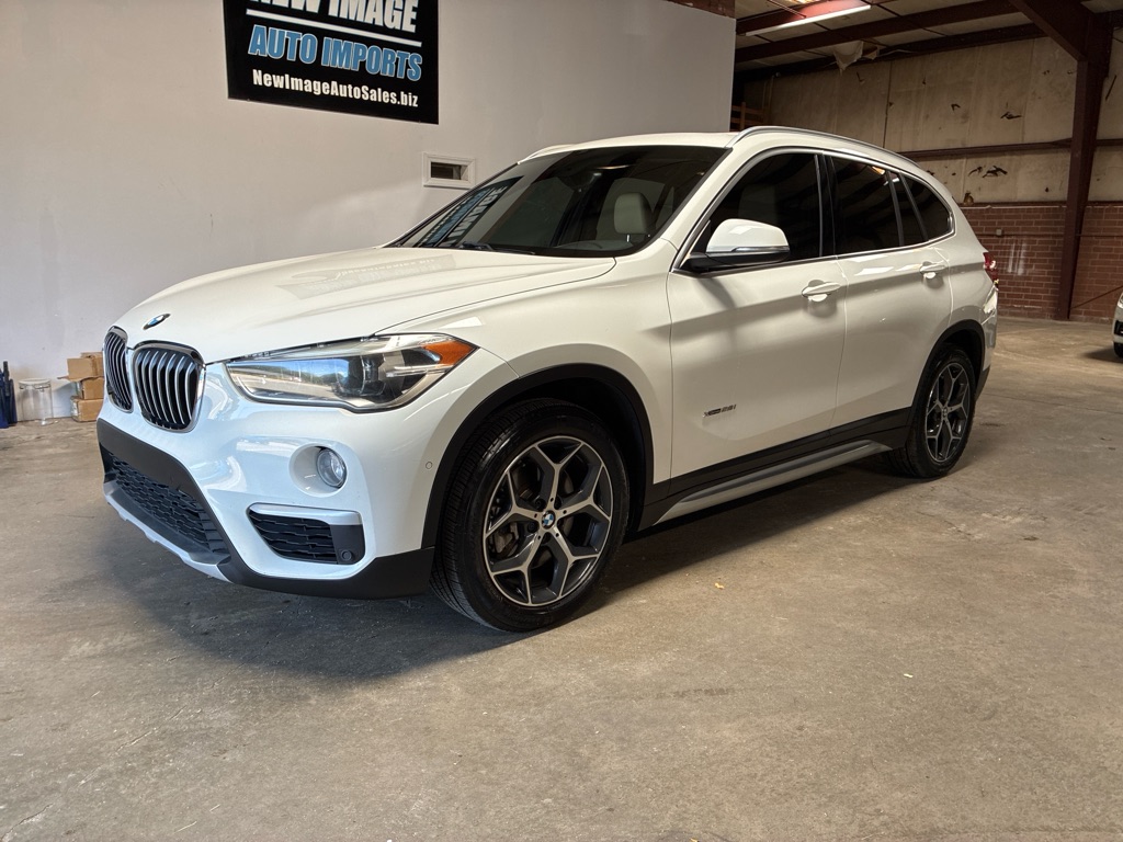 Photo 8 of this BMW X1