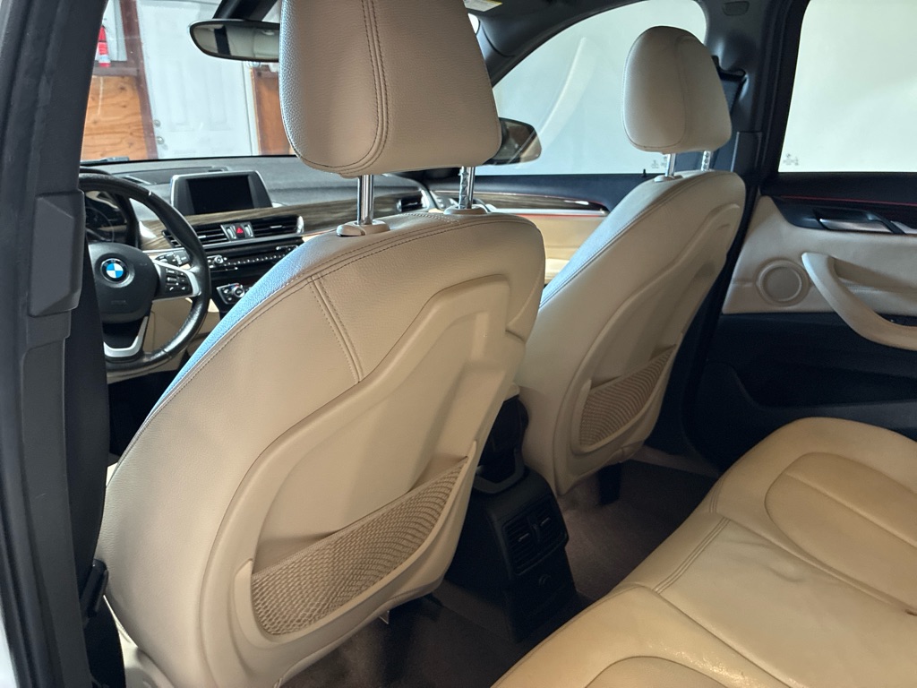 Photo 18 of this BMW X1