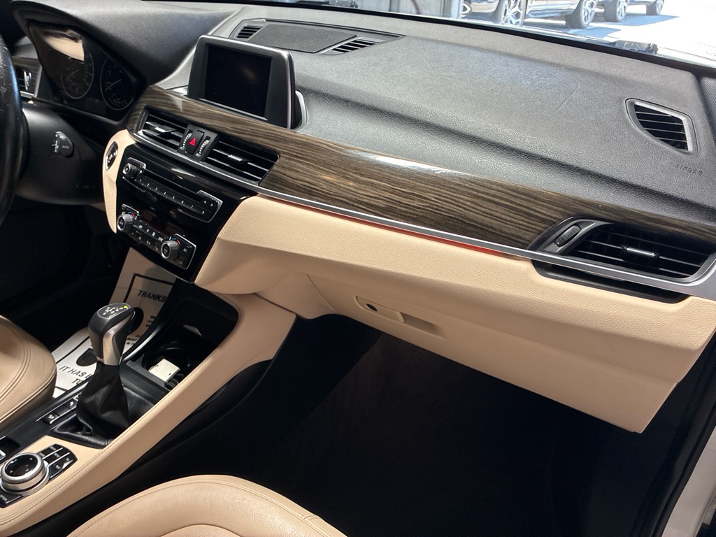 Photo 27 of this BMW X1