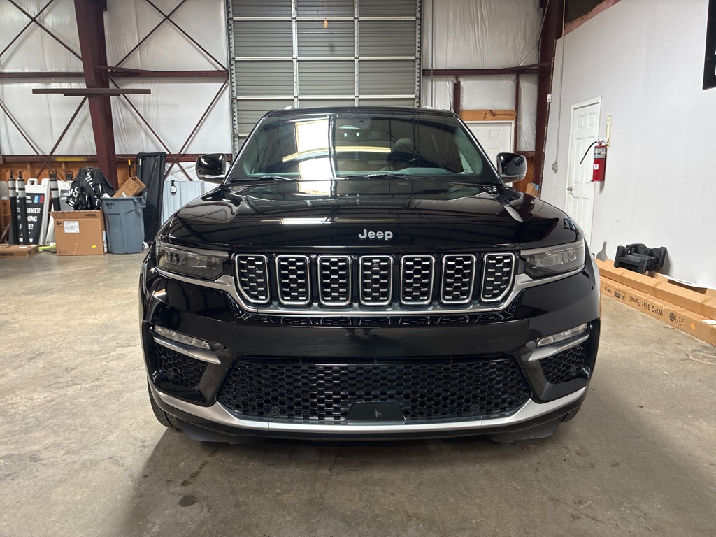 Photo 10 of this JEEP GRAND CHEROKEE