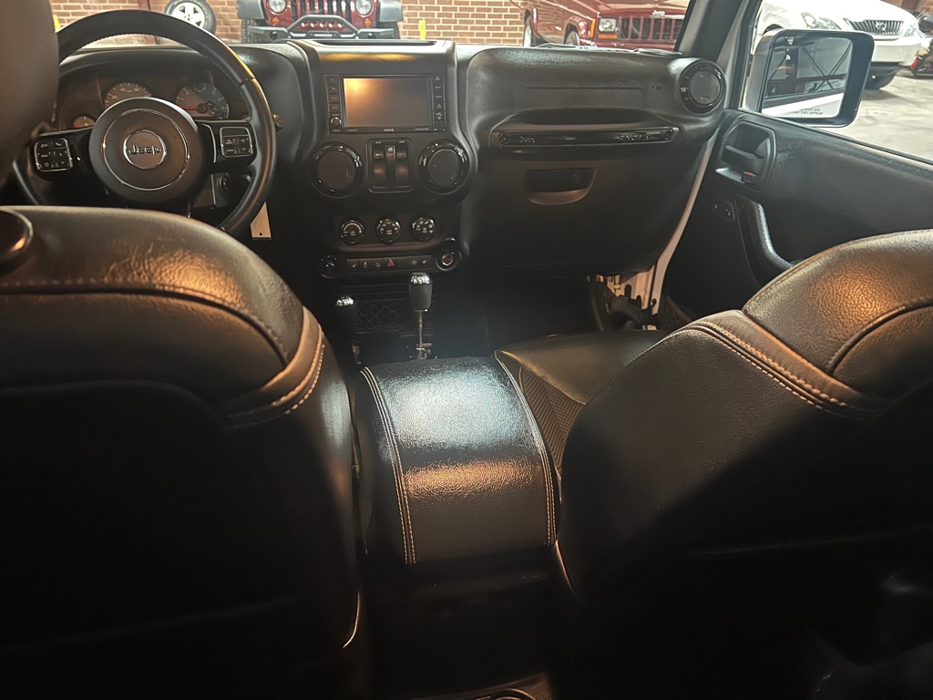 Photo 27 of this JEEP WRANGLER