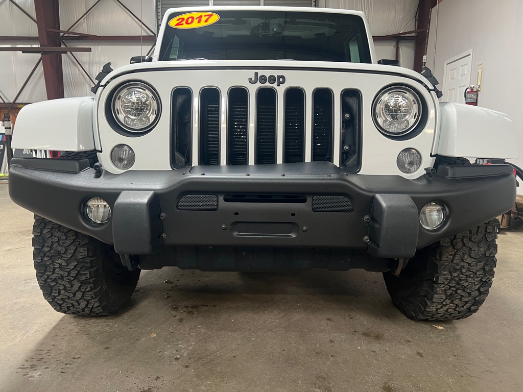 Photo 13 of this JEEP WRANGLER
