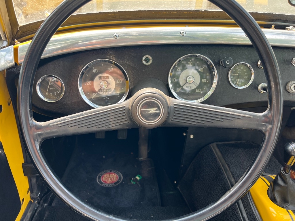 Photo 18 of this AUSTIN-HEALEY SPRITE