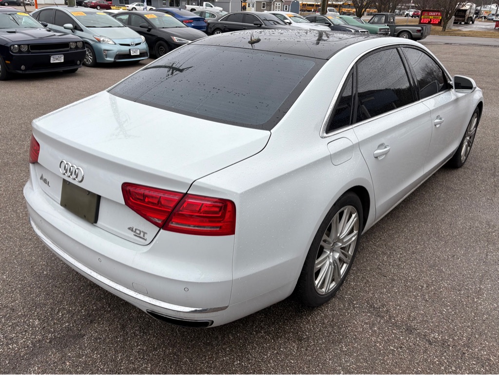 Photo 43 of this AUDI A8 L