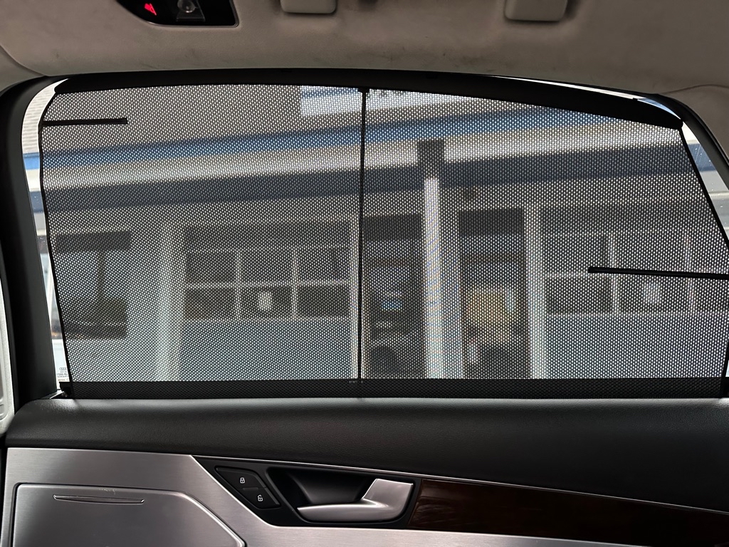 Photo 20 of this AUDI A8 L