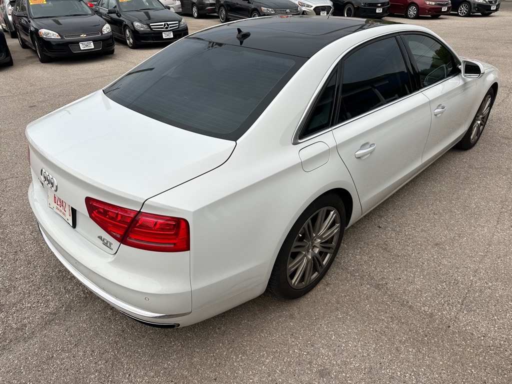 Photo 6 of this AUDI A8 L