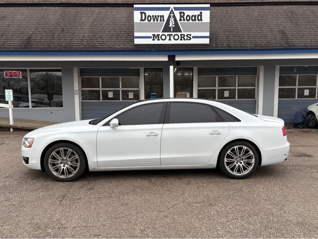 Photo 39 of this AUDI A8 L