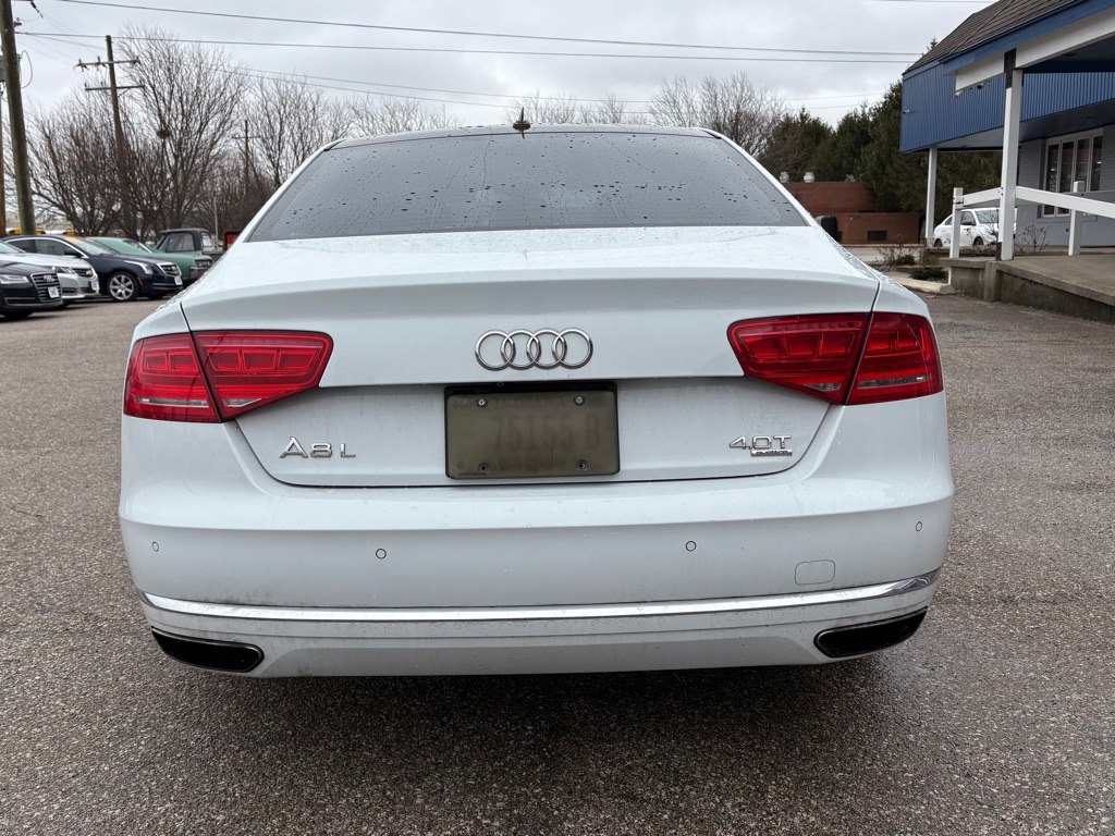 Photo 44 of this AUDI A8 L