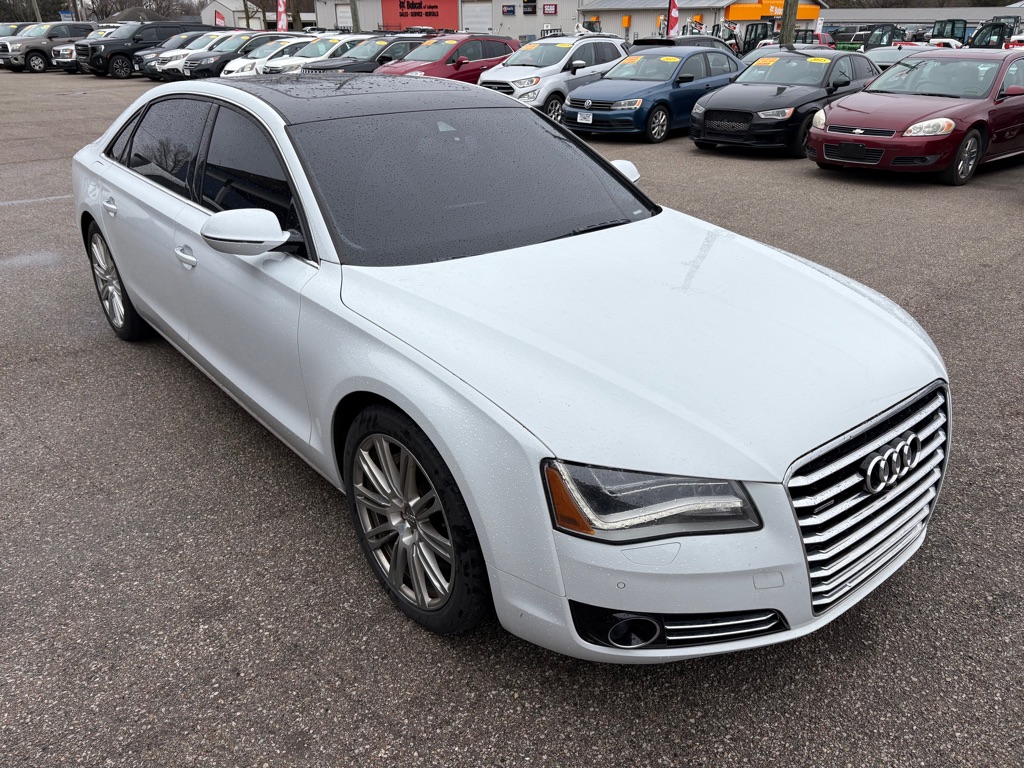 Photo 38 of this AUDI A8 L