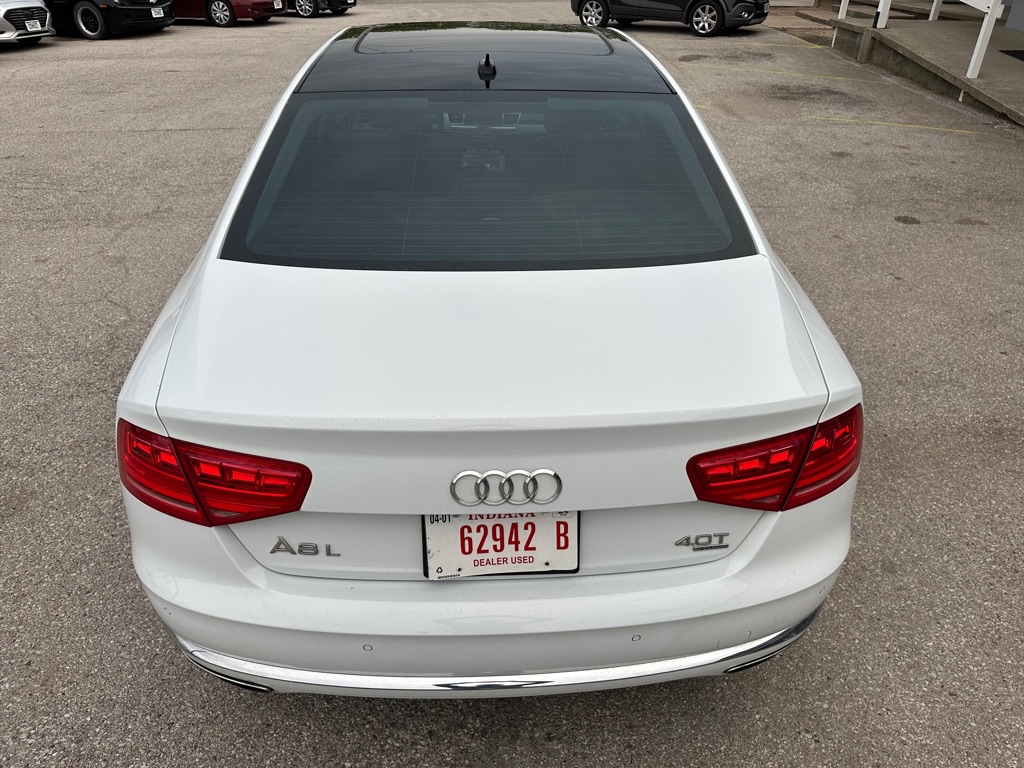 Photo 9 of this AUDI A8 L