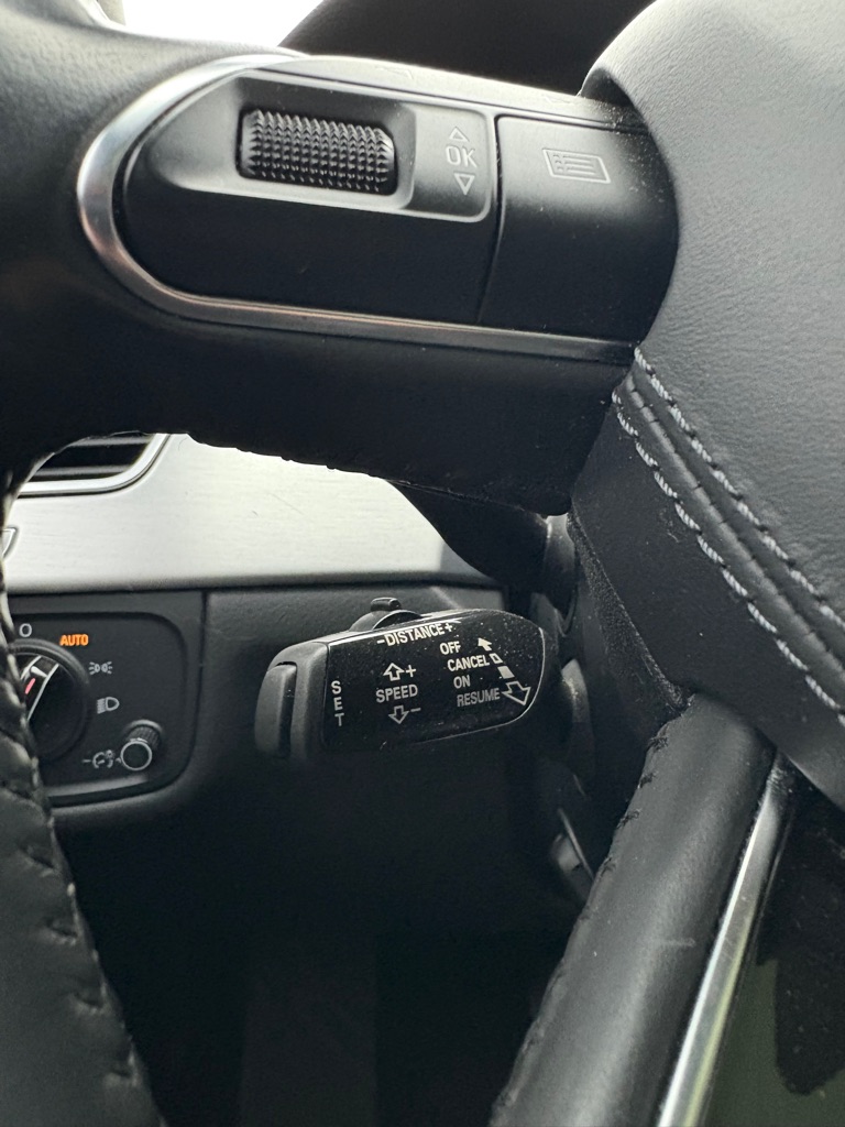 Photo 57 of this AUDI A8 L