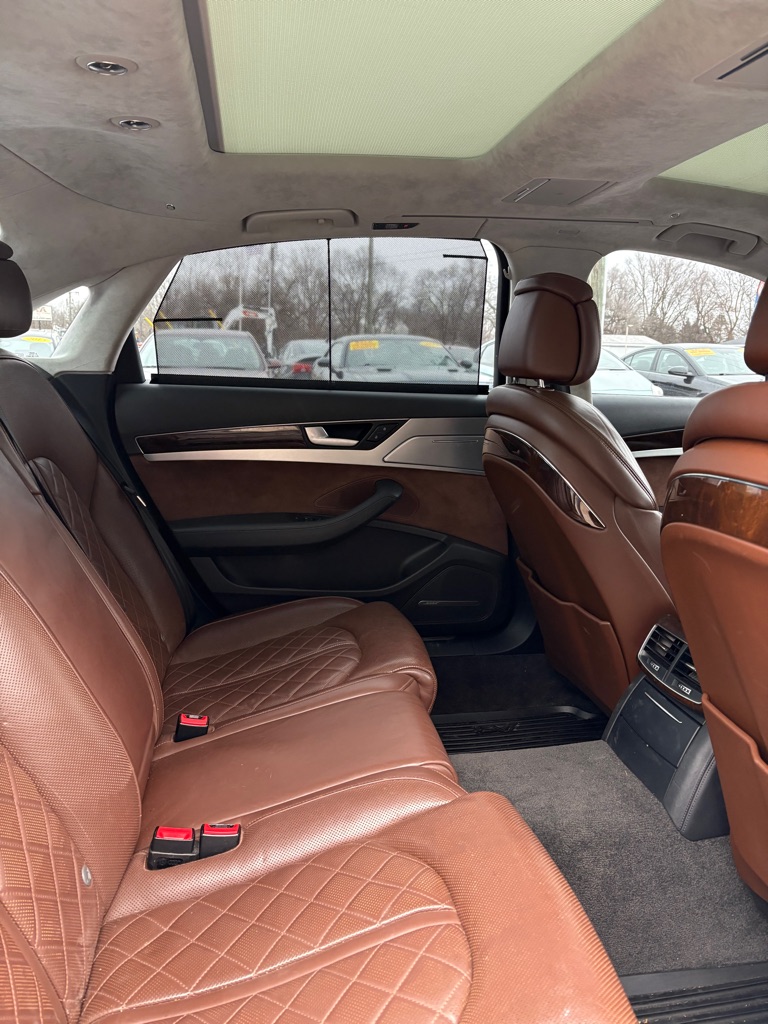 Photo 48 of this AUDI A8 L