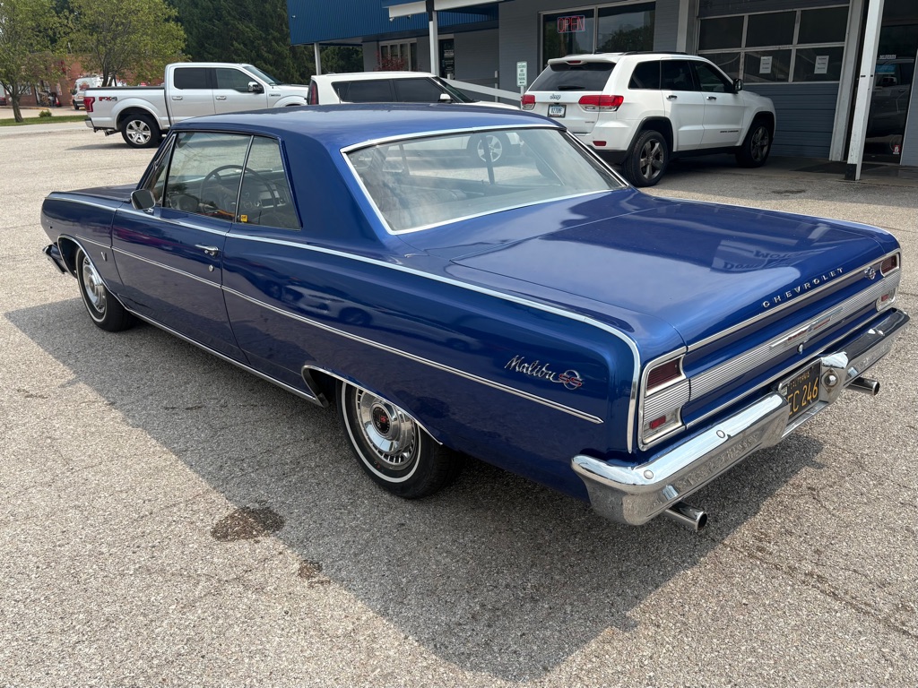 Photo 6 of this CHEVROLET MALIBU SS