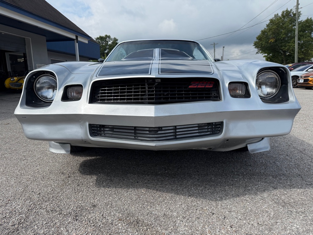 Photo 6 of this CHEVROLET CAMARO