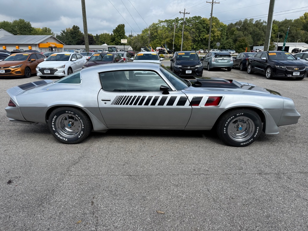 Photo 3 of this CHEVROLET CAMARO