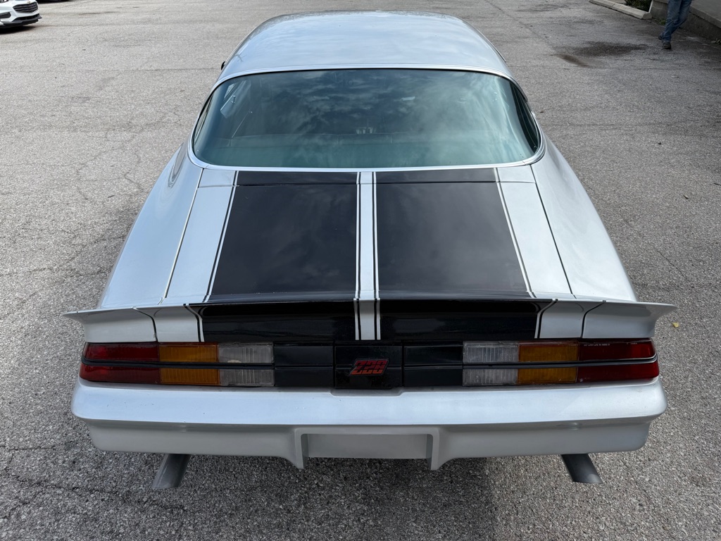Photo 8 of this CHEVROLET CAMARO