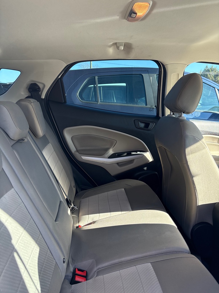 Photo 12 of this FORD ECOSPORT