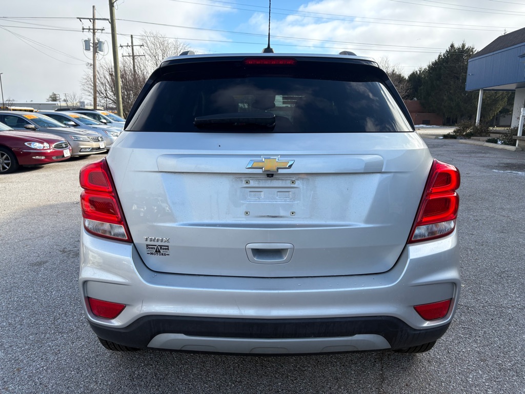 Photo 7 of this CHEVROLET TRAX