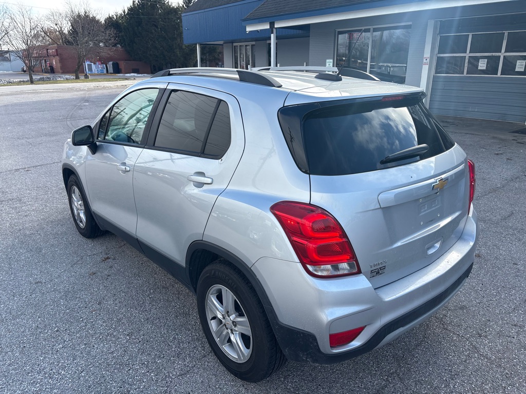 Photo 6 of this CHEVROLET TRAX