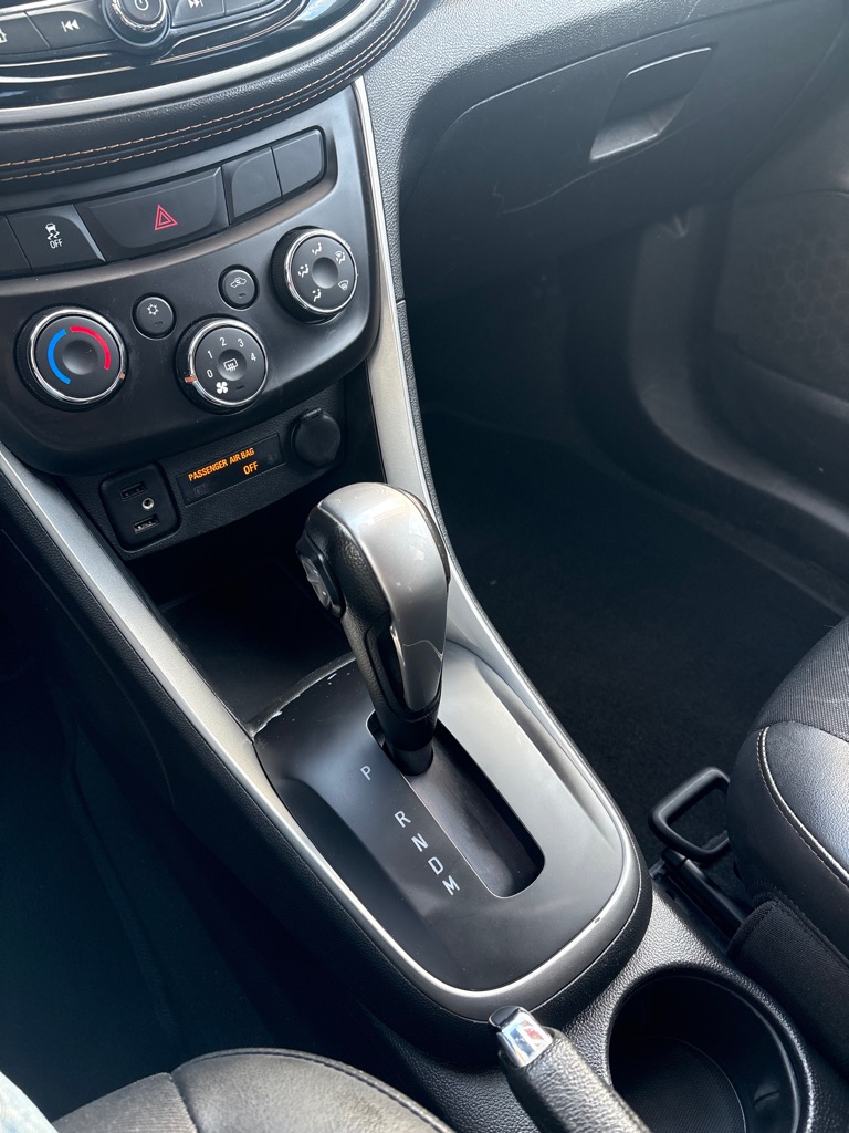 Photo 18 of this CHEVROLET TRAX