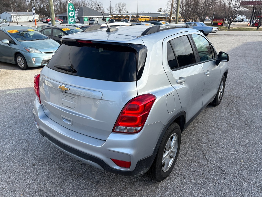 Photo 8 of this CHEVROLET TRAX