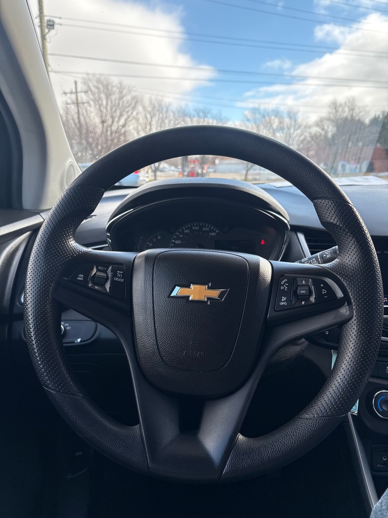 Photo 16 of this CHEVROLET TRAX
