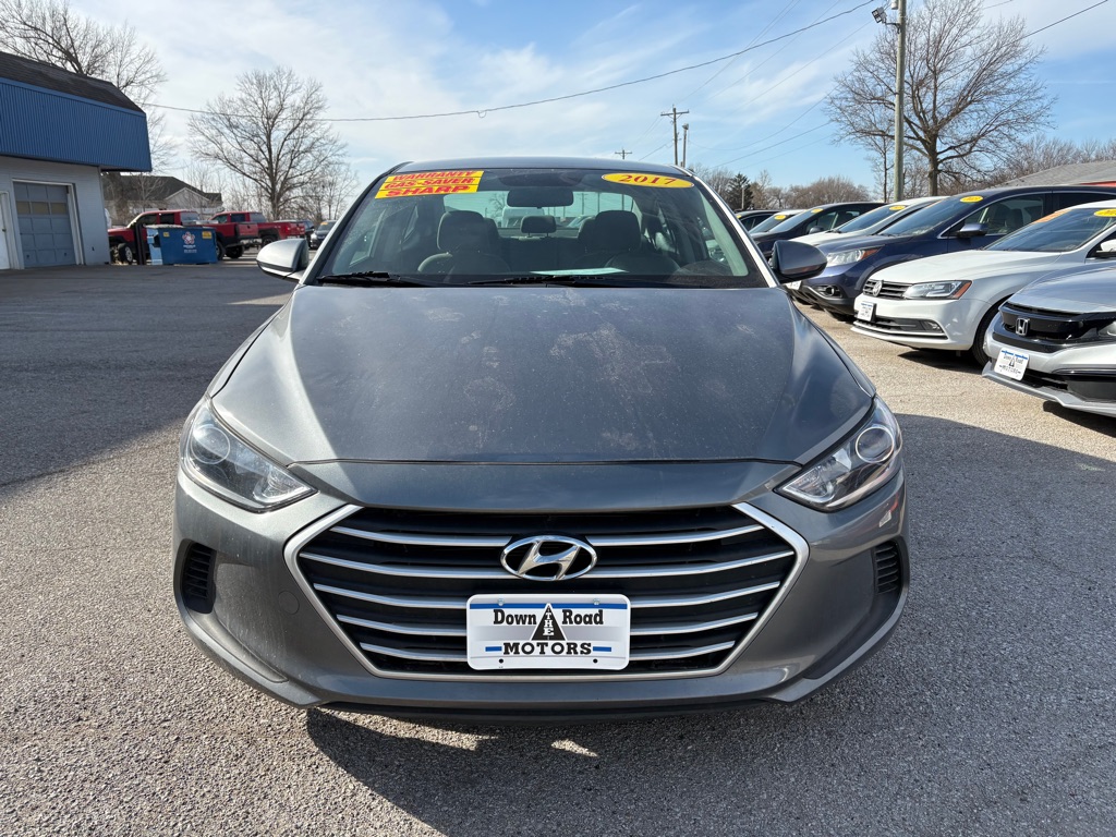 Photo 8 of this HYUNDAI ELANTRA