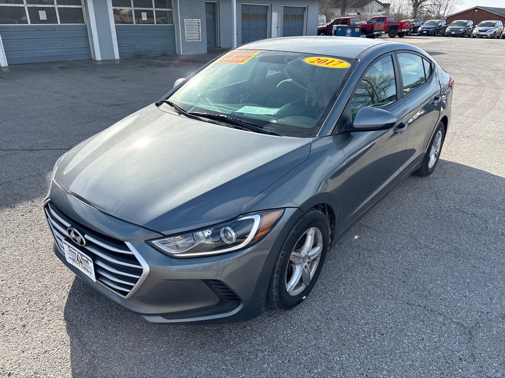Photo 7 of this HYUNDAI ELANTRA