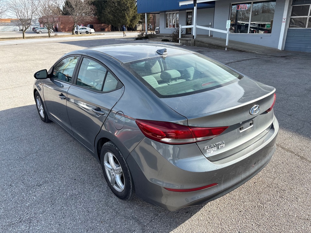 Photo 6 of this HYUNDAI ELANTRA