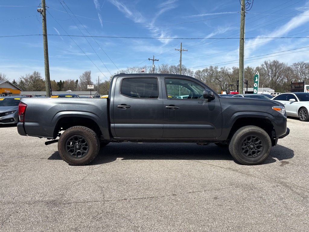 Photo 3 of this TOYOTA TACOMA