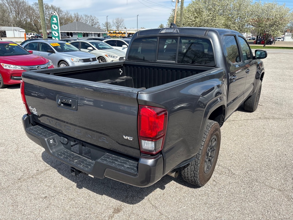 Photo 4 of this TOYOTA TACOMA