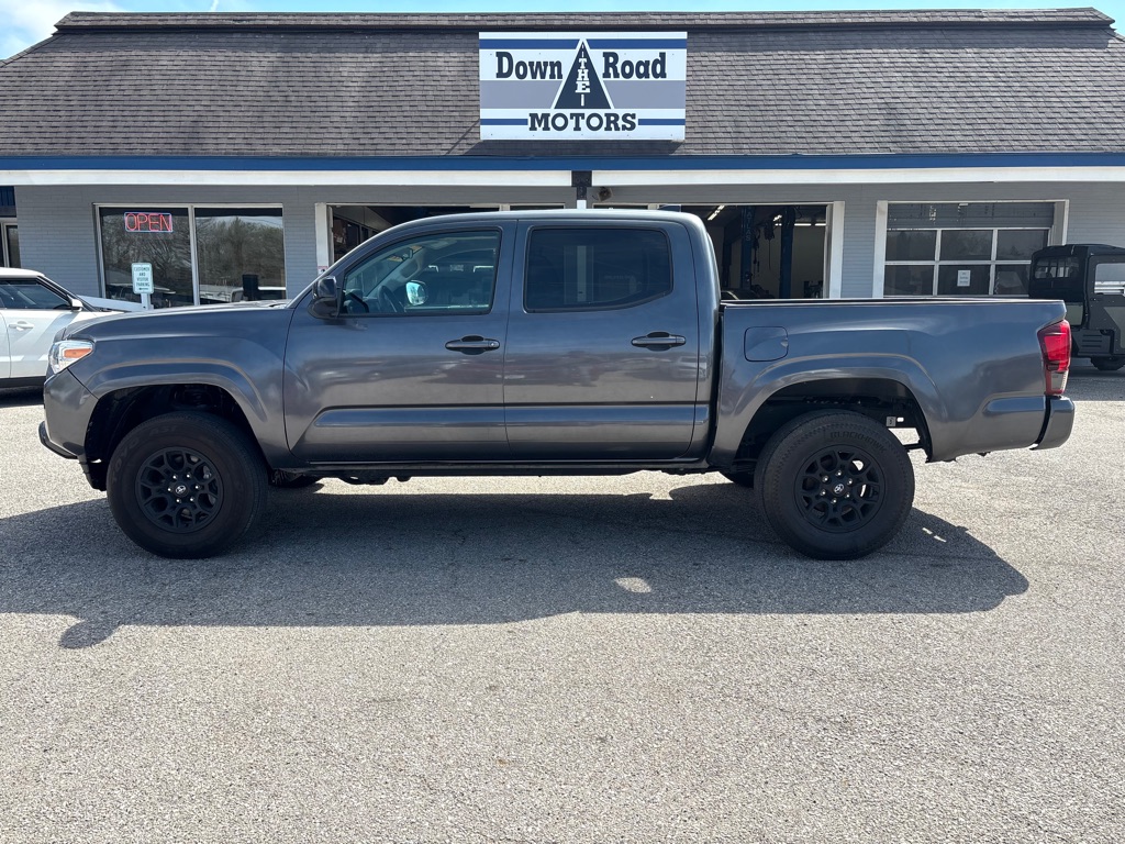 Photo 2 of this TOYOTA TACOMA