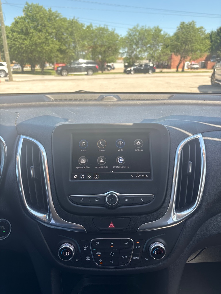 Photo 18 of this CHEVROLET EQUINOX