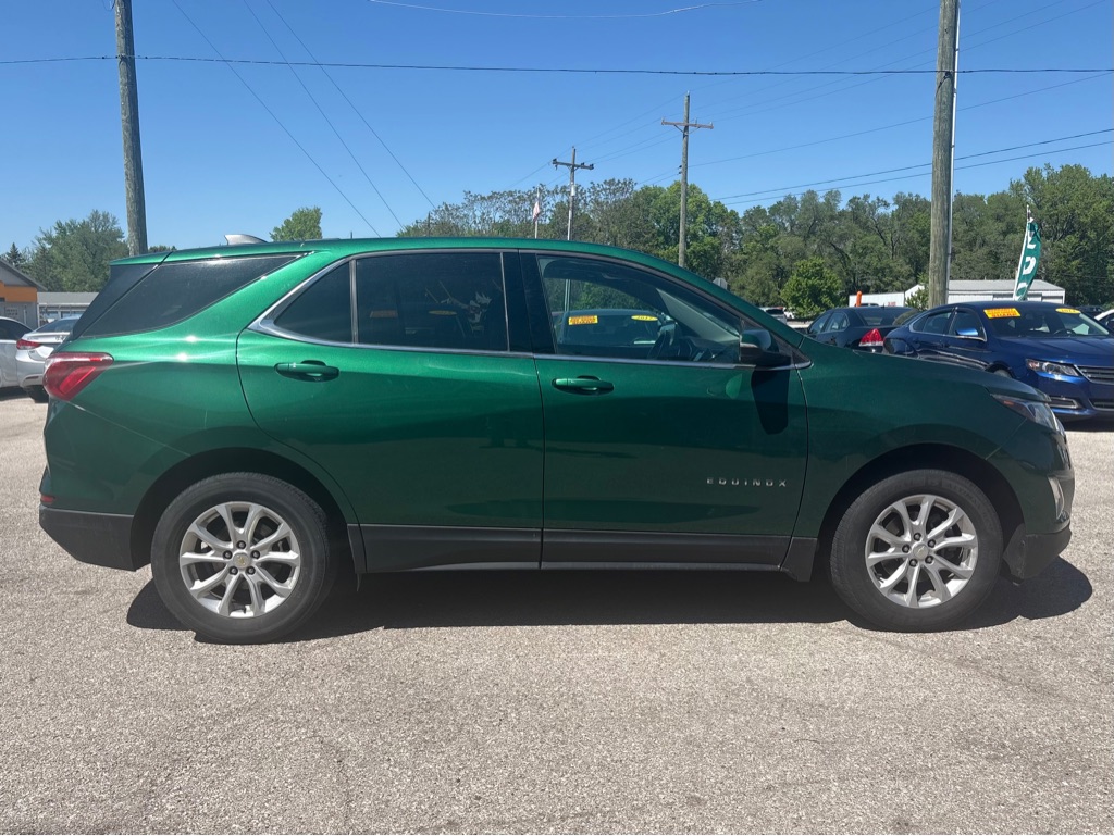 Photo 3 of this CHEVROLET EQUINOX