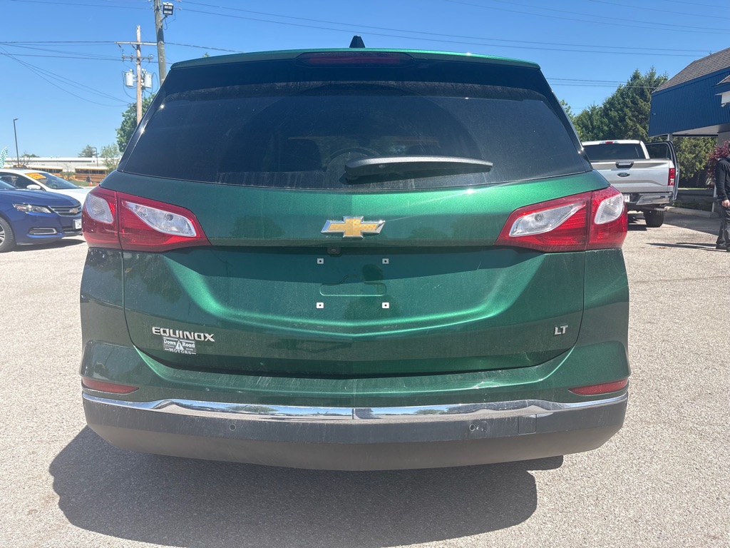 Photo 5 of this CHEVROLET EQUINOX