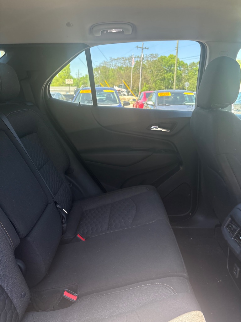 Photo 12 of this CHEVROLET EQUINOX