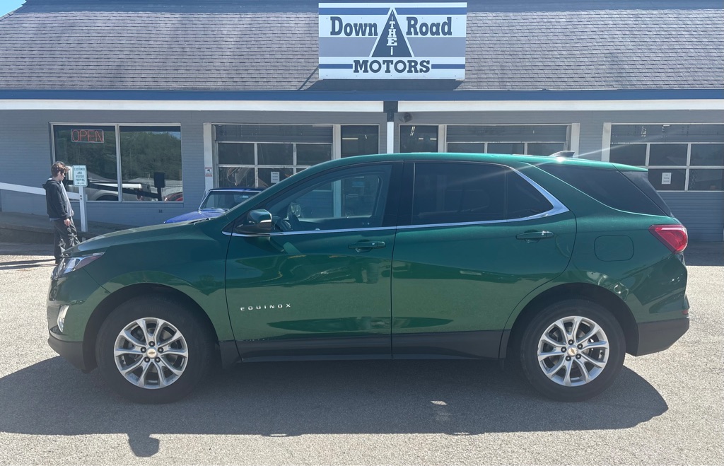 Photo 2 of this CHEVROLET EQUINOX