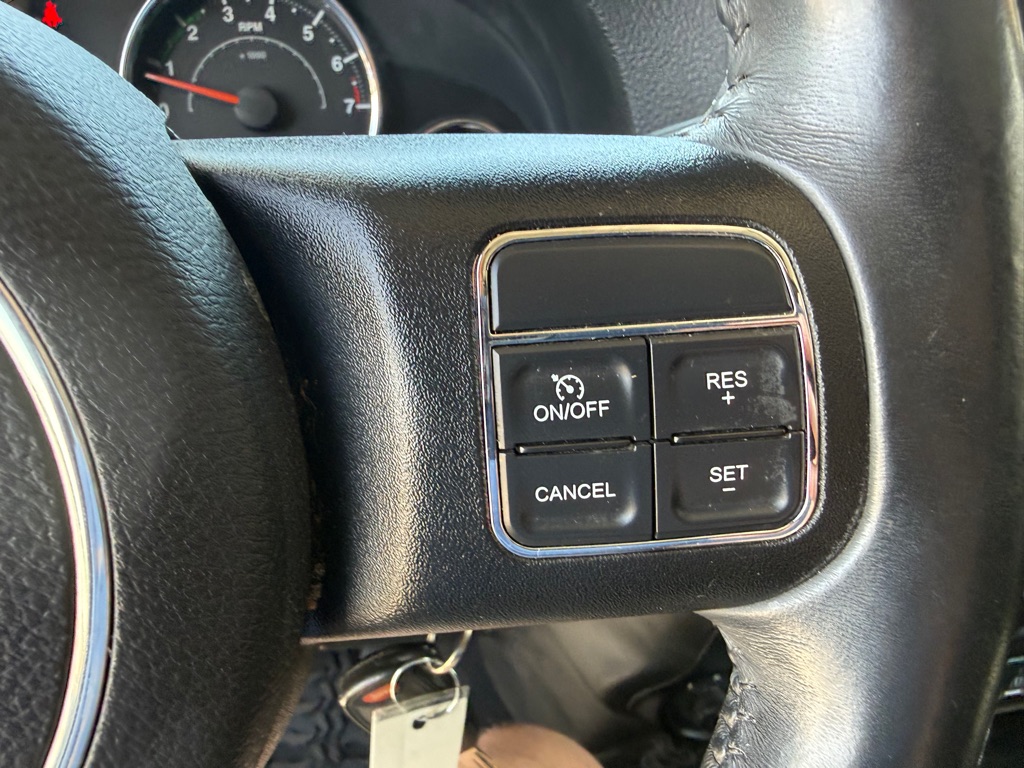 Photo 17 of this JEEP WRANGLER UNLIMI