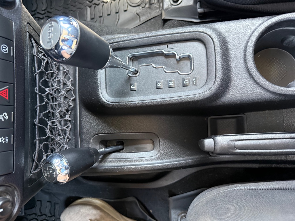 Photo 22 of this JEEP WRANGLER UNLIMI