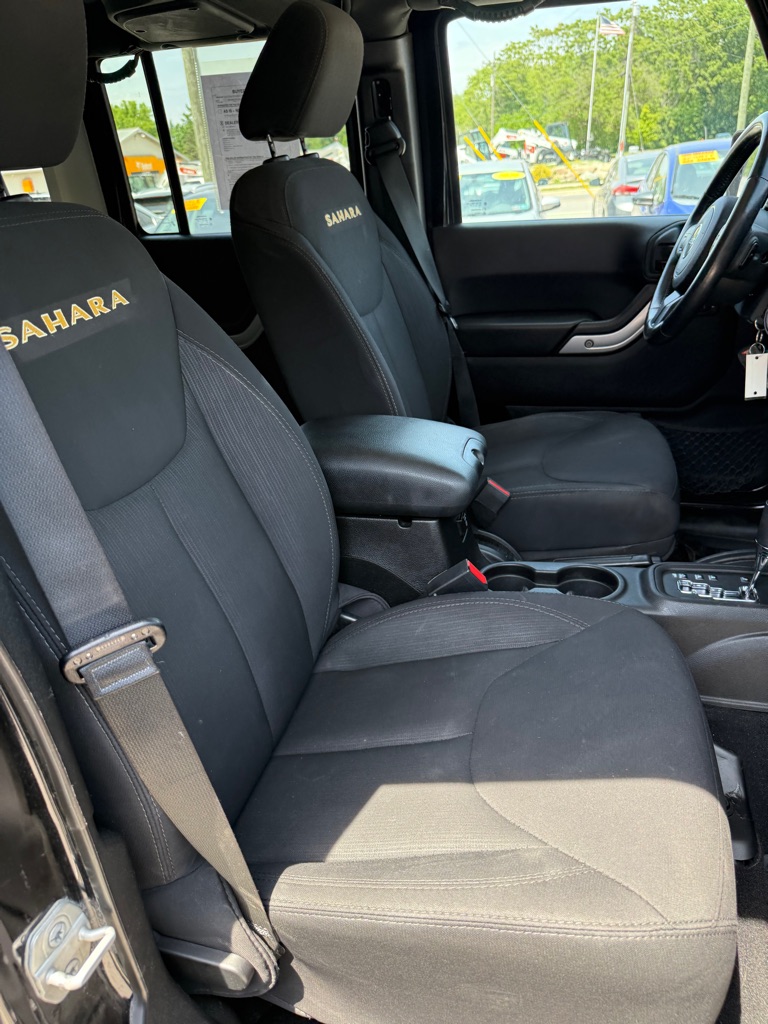 Photo 10 of this JEEP WRANGLER UNLIMI