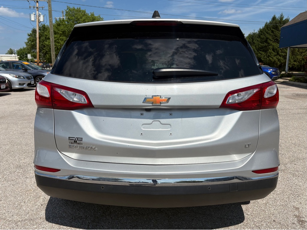 Photo 5 of this CHEVROLET EQUINOX