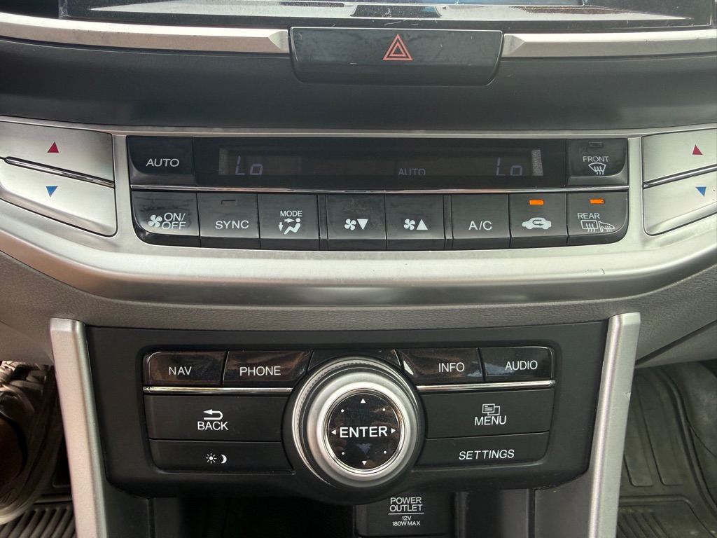Photo 22 of this HONDA ACCORD